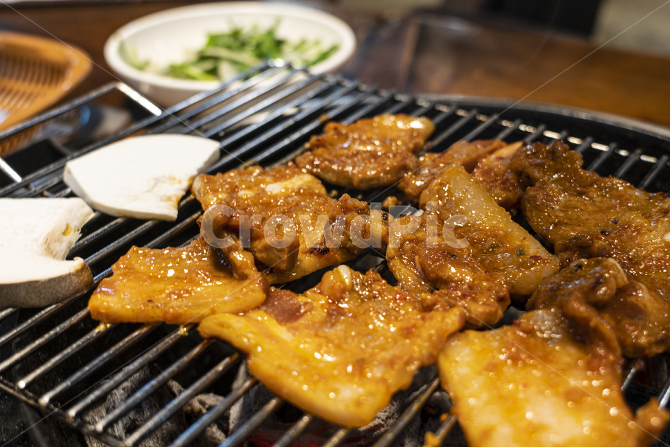 숯불구이,양념삼겹살,화로구이,삼겹살,한식,포크,bbq,바베큐,음식,food,fork,cutlery,음식,식재료,요리,food,cook,meal,dishes,food reserves,육류,고기,meat