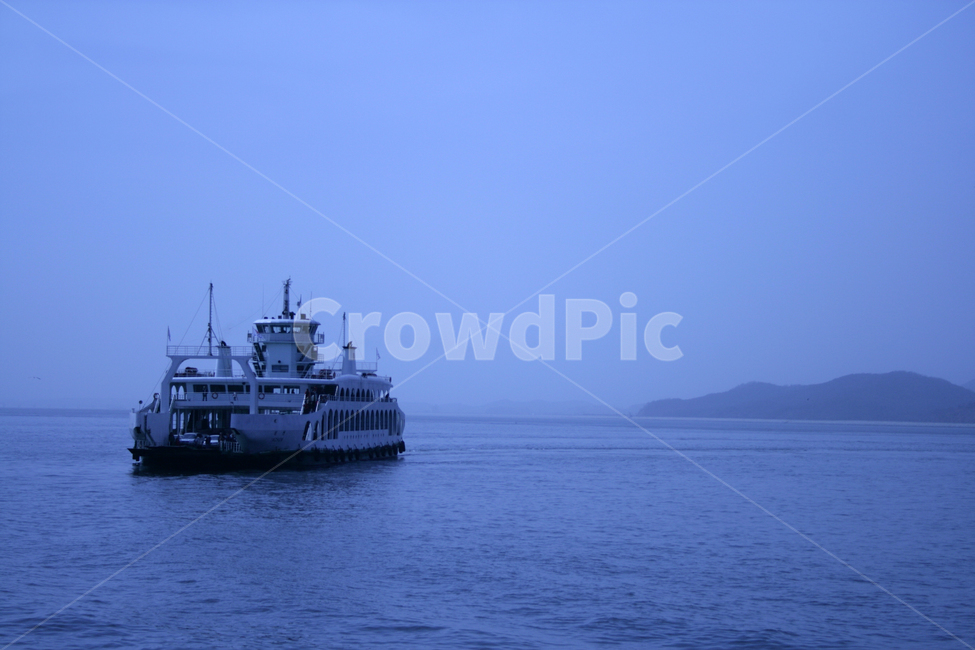 바다,유람선,배,하늘,관광,수평선,서해,여행,휴가,traveling,vacation,trip,교통,교통수단,traffic,transportation