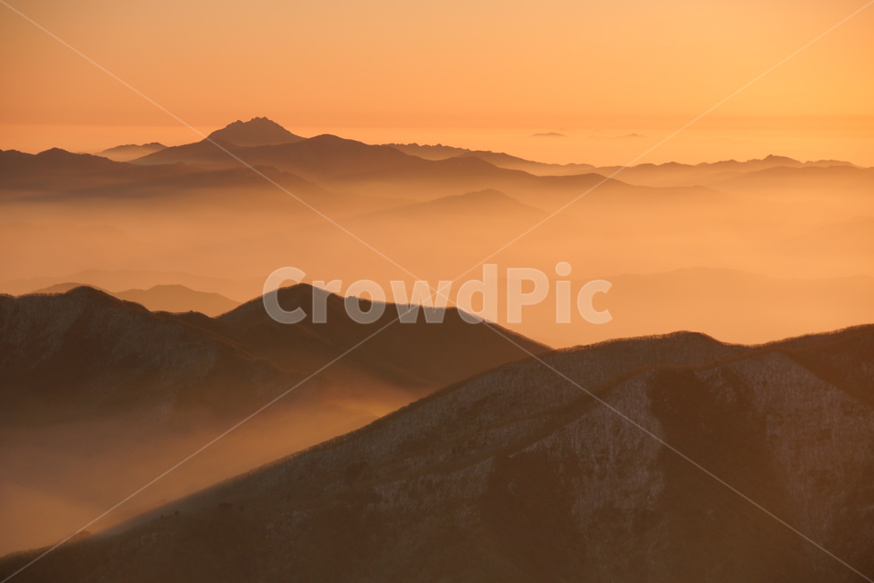 덕유산,산그리매,무주,운해,풍경,자연,풍경,nature,landscape,한국자연풍경,한국자연경관,korea nature landscape,outdoors,옥외,mountain range,산맥,mountain,산