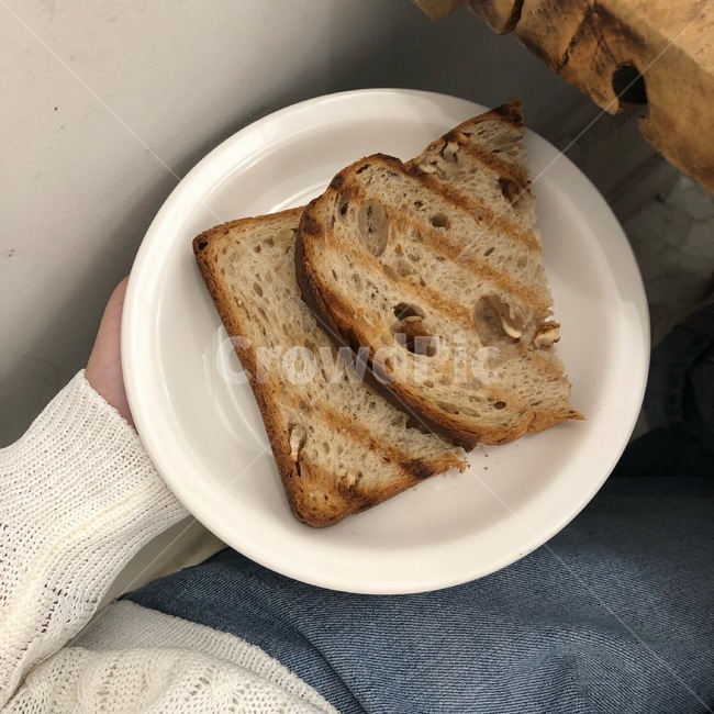 toast,빵,호두식빵,음식,감성사진,빵,bread