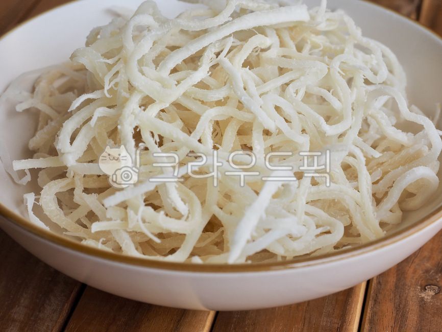 snack,cookingingredients,driedfish,squid stew,sidedish,dried squid,cooking ingredients,food,dried fish,side dish,driedsquid,processedfood,processed food,background,calamari,squid