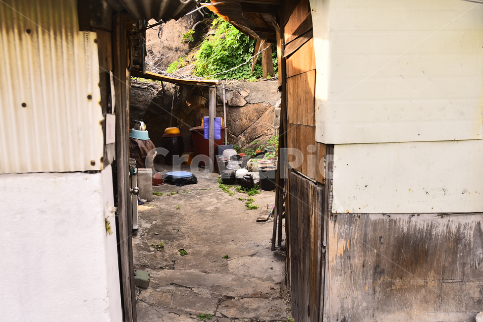 골목풍경,골목길,달동네,빈민촌,집,재개발,하우스,낡은,오래된,old,anoldhouse,poorhillsidevillage,가난,poor,언덕,마을,빌리지