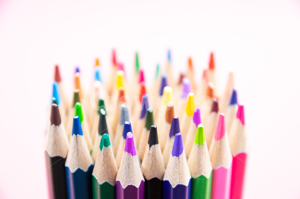 색연필,연필,color,학용품,미술용품,도구,사무용품,학용품,문구류,사무용품,school supplies,stationery,office supplies