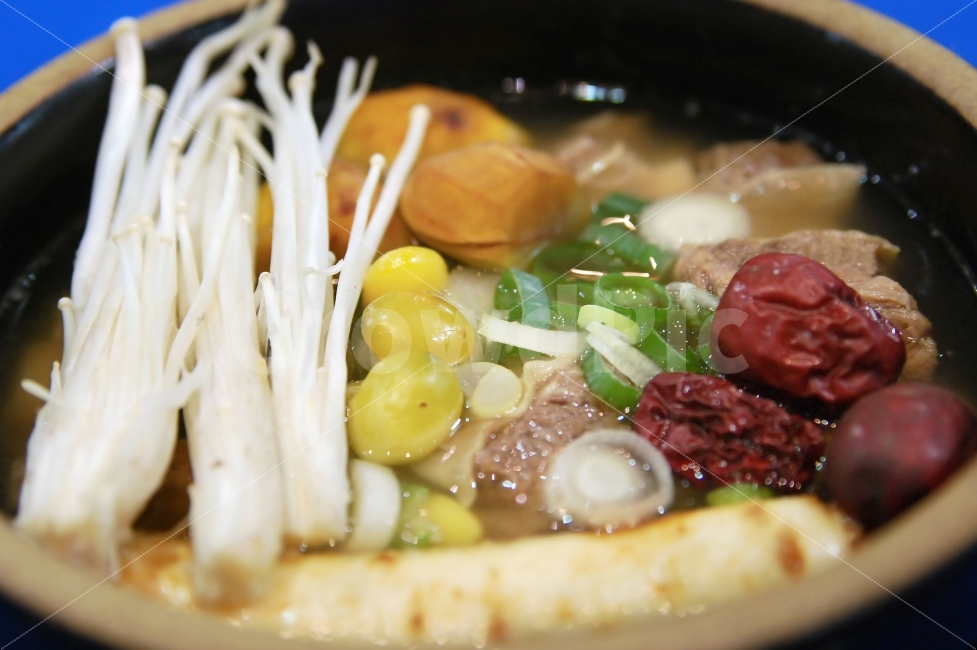 갈비탕,탕,음식,한식,버섯,은행,대추,고기,소고기,밤,파,한국전통,한국문화,korean traditional,korean culture,음식,식재료,요리,food,cook,meal,dishes,food reserves,한식,한국음식,한국요리,korean food,korean dishes,korean meal,korean cook