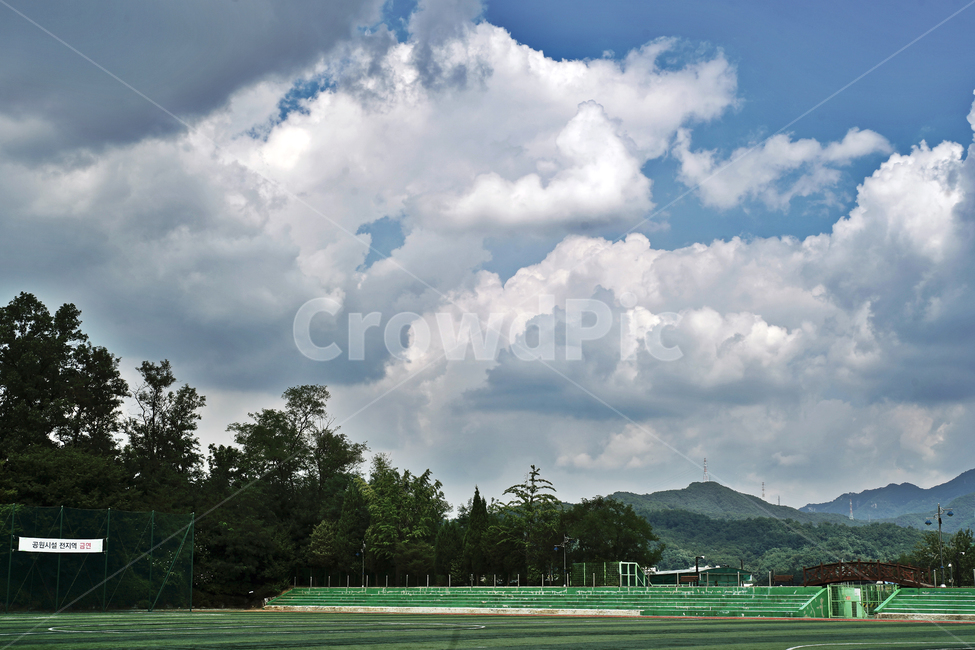 하늘,내손체육공원,의왕시,푸른하늘,흰구름,숲,자연,축구장