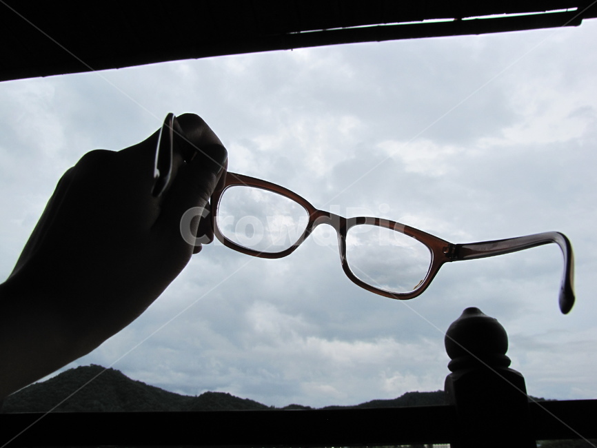 glasses,안경,accessories,accessory,악세사리,하늘,그림자,shadow