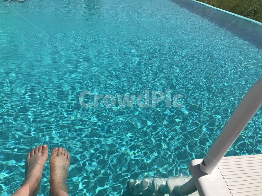 수영장,물,발,여름,수영,여행,여름,계절,summer,season,사람,인물,인간,human,person,신체일부,몸,body,water,pool,풀