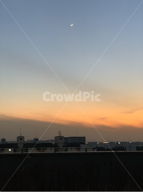 노을,퇴근길,밤하늘,달,옥상하늘,하늘,초승달