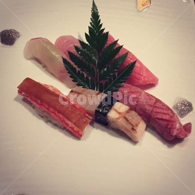 음식,초밥,일식,식사,레스토랑,식재료,재료,플레이팅,식당,음식점,푸드,아침식사,점심식사,저녁식사,접시,회,사시미,food,meal,breakfast,lunch,dinner,plating,japan,japanese,japanesefood,음식,식재료,요리,food,cook,meal,dishes,food reserves,일식,일본음식,일본요리,Japanese food,Japanese dishes,Japanese meal,Japanese cook