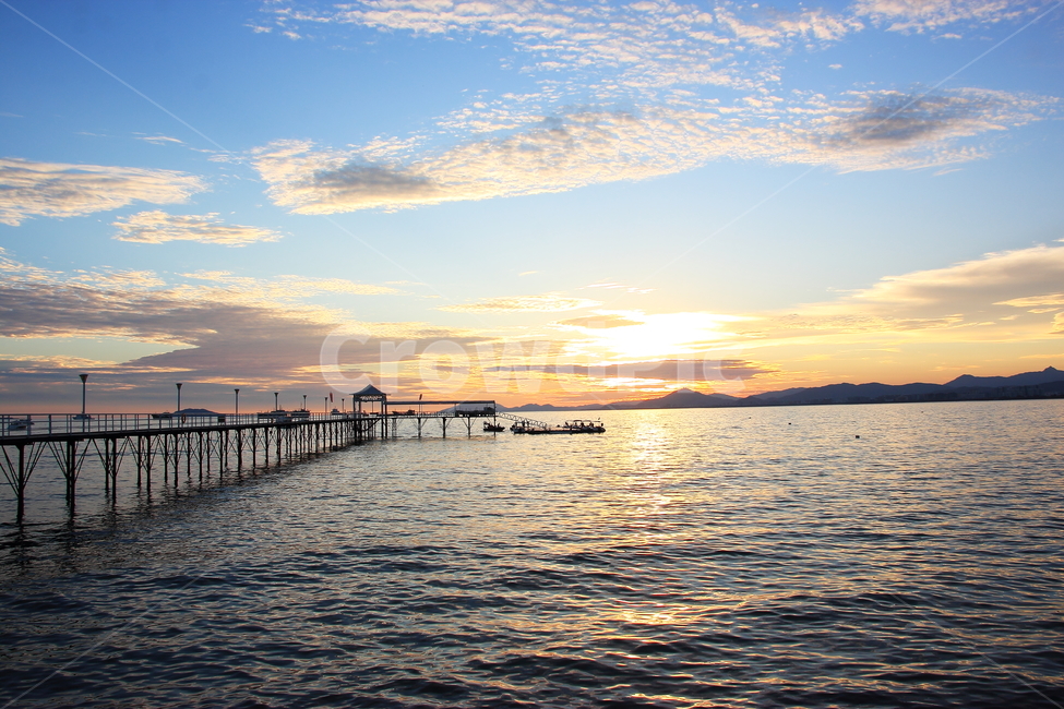 일몰,노을,바닷가,감성사진,아름다움,중국여행,요트,산야베이,PhoenixIsland,Sanya,랜드마크,휴가,여행,하이난,citylandscape,해외여행,foreign,oversea,world,worldcityscape,경치,outdoors,옥외,감성,sensible,feeling,휴식,힐링,rest,relaxation,healing,중국관광지,동양의하와이,휴양지,붉은노을,자연풍경,여름풍경,sanya,자연,풍경,nature,landscape,해외,외국,세계,foreign,oversea,world,세계자연풍경,해외자연풍경,외국자연풍경,world nature landscape,여행,휴가,traveling,vacation,trip,water,물,waterfront,워터 프론트,port,포트,pier,교각