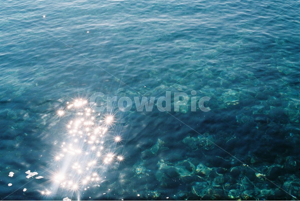 제주도,애월해변,해변,바다,풍경,배경,필름사진,필름카메라,film,filmpic,filmcamera,jejuisland,하늘,잔잔함,감성사진,윤슬,애메랄드빛해변,햇살,햇빛,자연,풍경,nature,landscape,휴식,힐링,rest,relaxation,healing,outdoors,옥외,sea,ocean,대양,water,물