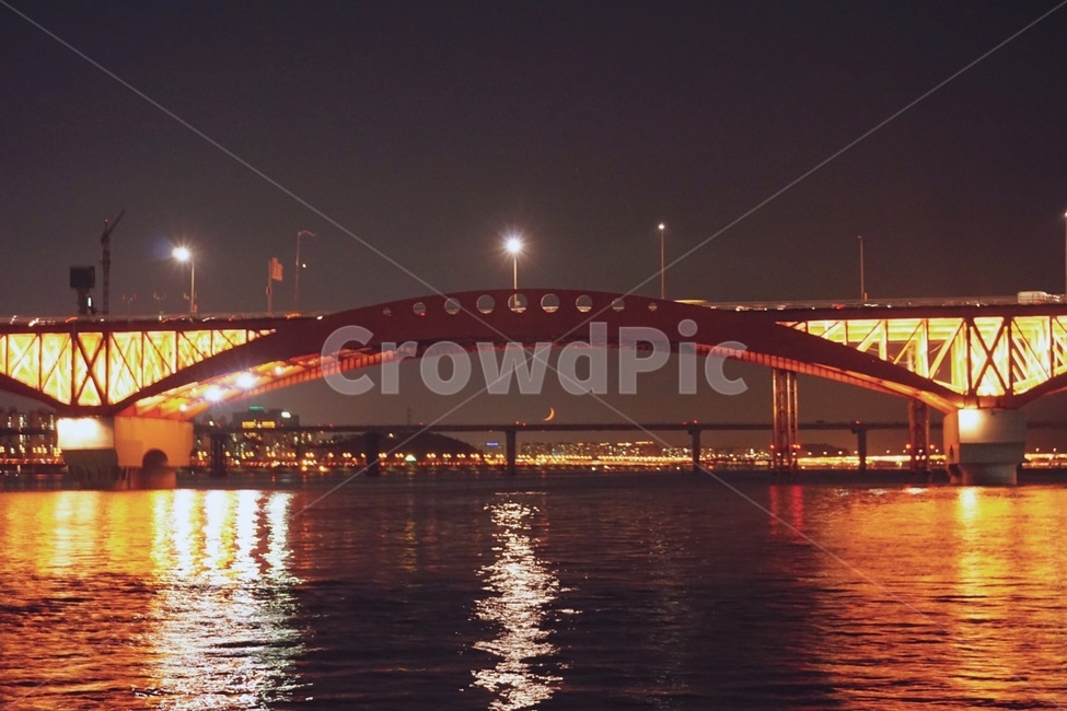 감성사진,야경,도시풍경,달,밤,감성,다리,서울,한강,야경,밤,풍경,nightscape,night,landscape,도시,city,한국도시풍경,한국도시경관,korea cityscape,architecture,건축물,building,건물,bridge,arch,아치,arched,아치형