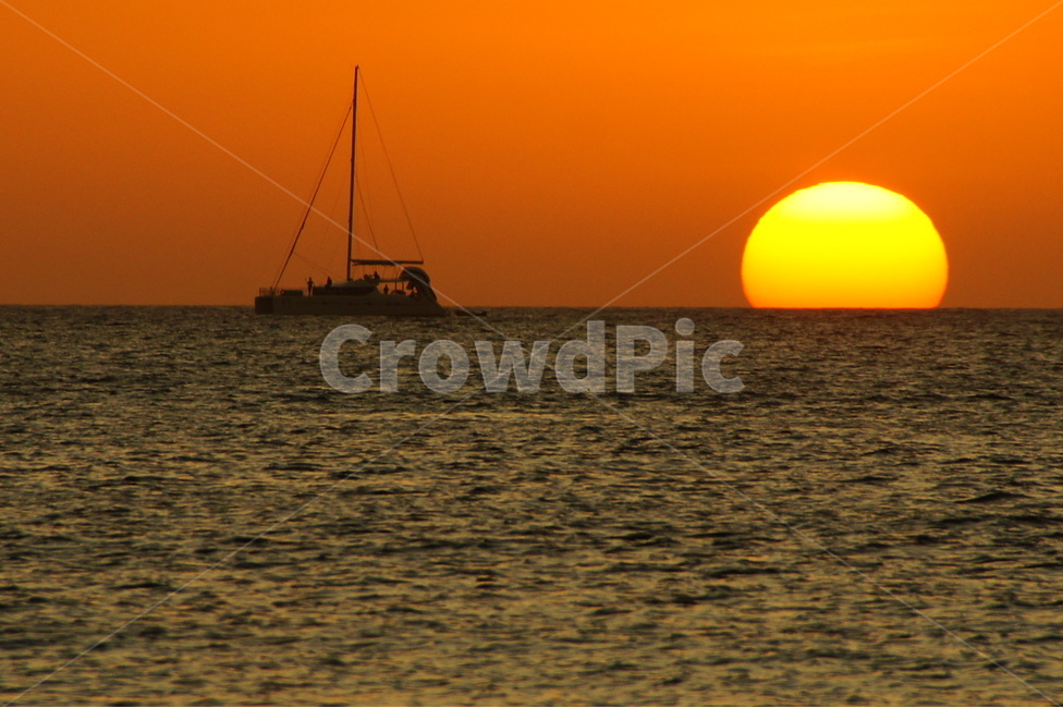 일몰,일출,석양,sunset,sunrise,바다,수평선,보트,요트,배,yacht,boat,watercraft,선박