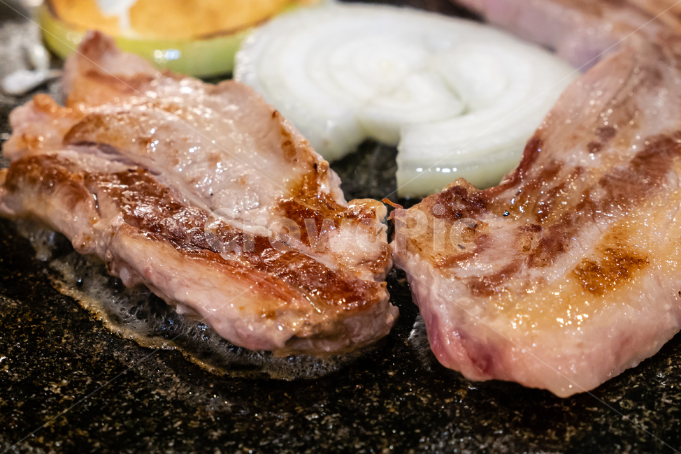 삼겹살,돼지고기,고기,돼지,돼지고기삼겹살,구이,bbq,비비큐,코리아비비큐,한국식고기구이,삼겹살요리,음식,식재료,요리,food,cook,meal,dishes,food reserves,육류,고기,meat