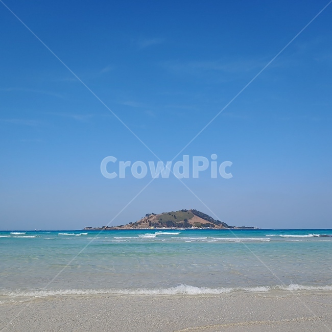 바다,제주,해변,제주도,여름,자연,풍경,nature,landscape,한국자연풍경,한국자연경관,korea nature landscape,제주도,jeju,jeju island,land,땅,outdoors,옥외,water,물,shoreline,해안선,sea,ocean,대양,coast,연안
