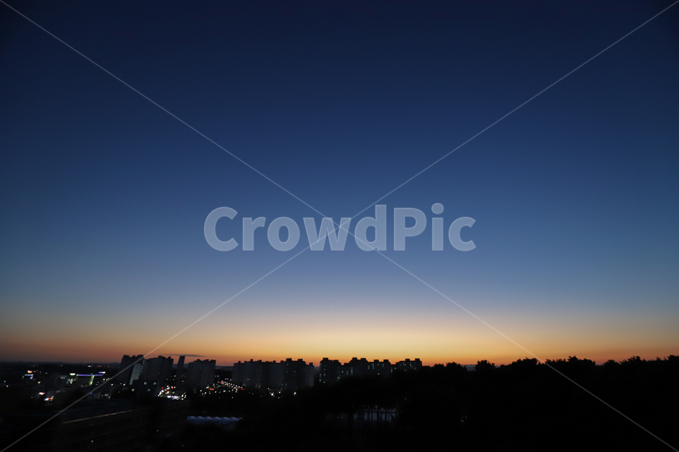 야경,밤,노을,저녁,하늘,석양,감성,야경,밤,풍경,nightscape,night,landscape,도시,city,nature,자연,outdoors,옥외,sky,red sky,붉은 하늘,dusk,황혼,dawn,새벽,sunset,일몰