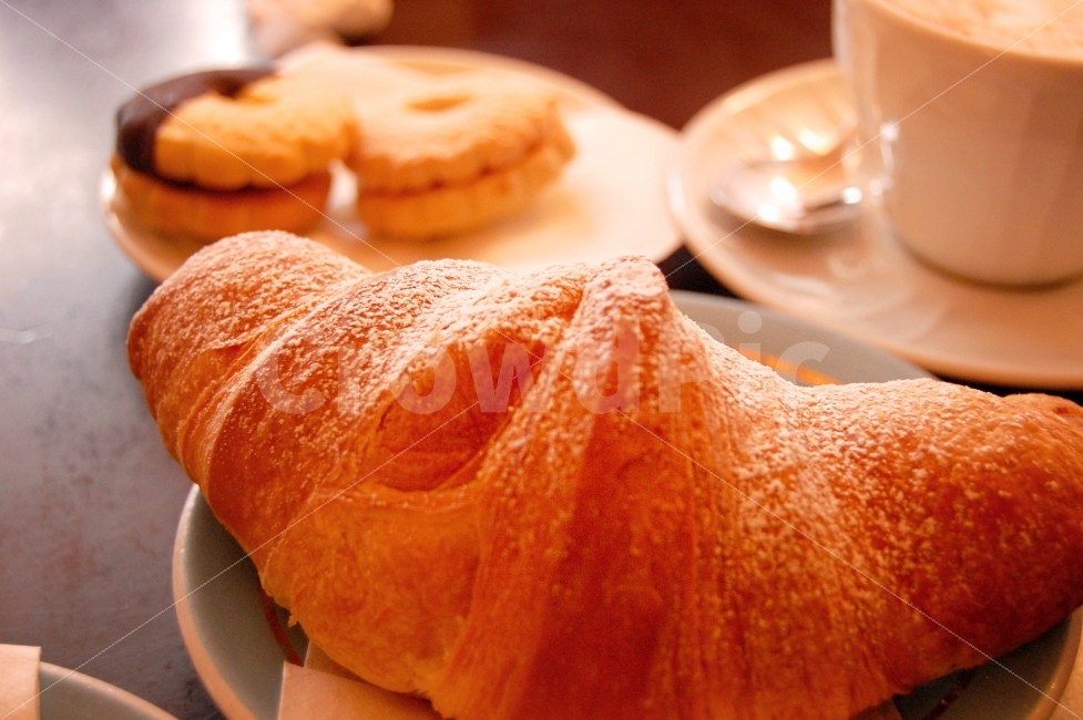 연출사진,이탈리아,빵,커피,감성사진,맛있는,음식,음식사진,Italy,Italia,bread,coffee,cappuccino,food,drink,drinks,foods,여행,trip,travel,travelling,풍경,배경,배경사진,풍경사진,평화로운,분위기,차분한,차분함,평화로움,scene,ambience,atmosphere,calm,peaceful,tranquil,still,background,음식,식재료,요리,food,cook,meal,dishes,food reserves,빵,bread,아침식사,조식,브런치,breakfast,brunch,디저트,간식,후식,dessert,snack,커피,카페,coffee,cafe,연출,컨셉,콘셉,direction,concept