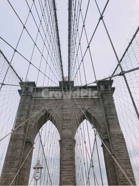 뉴욕,브루클린브릿지,다리,대칭,브루클린,thebrooklynbridge,newyork,미국,usa,도시,city,랜드마크,landmark,tourist attraction,해외,외국,세계,foreign,oversea,world,세계랜드마크,해외랜드마크,외국랜드마크,world landmark,world tourist attraction,건축물,건물외관,exterior,building,structure,architecture,construction,bridge,건물,suspension bridge,현수교