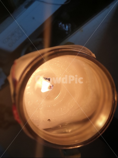 초,촛불,흔적,희생,어둠,빛