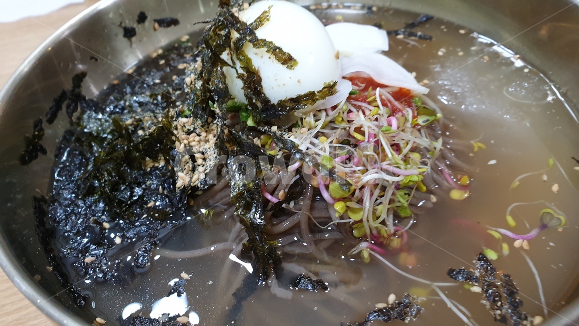 메밀국수,메밀,냉면,여름,삶은달걀,메밀면,육수,음식,식사,계란,egg,food,produce