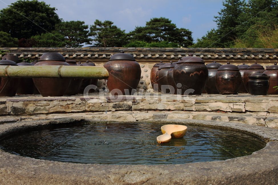 장독대,옹달샘,조롱박,약수,장독,한국전통,한국문화,korean traditional,korean culture