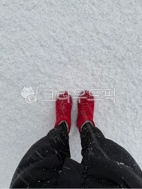 ugg boots,red shoes,snow,boots,snow field,white snow,snowy day,footprints