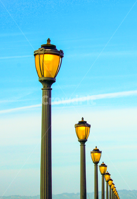 램프포스트,샌프란시스코,하늘,감성,빈티지,램프,lamp,sky,blue,yellow,vintage