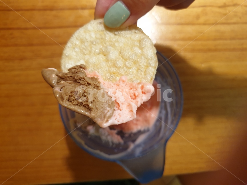 식품,디저트,아이스크림,뻥튀기,크림,과자,food,icecream,dessert,creme,sweets,음식,식재료,요리,food,cook,meal,dishes,food reserves,디저트,간식,후식,dessert,snack