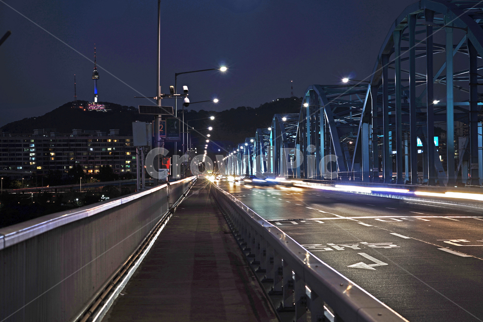 동작대교,남단,야경,불빛,조명,한강다리,주행,야경,밤,풍경,nightscape,night,landscape,railing,난간,banister,handrail,road,도로