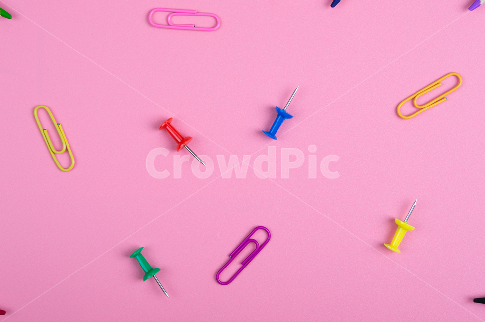 클립,핀,압정,사무용품,도구,학용품,학용품,문구류,사무용품,school supplies,stationery,office supplies