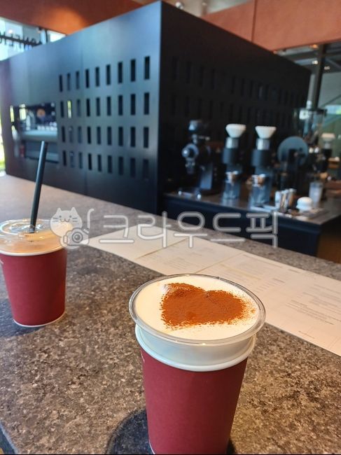 카페,커피,라떼,바리스타,분위기