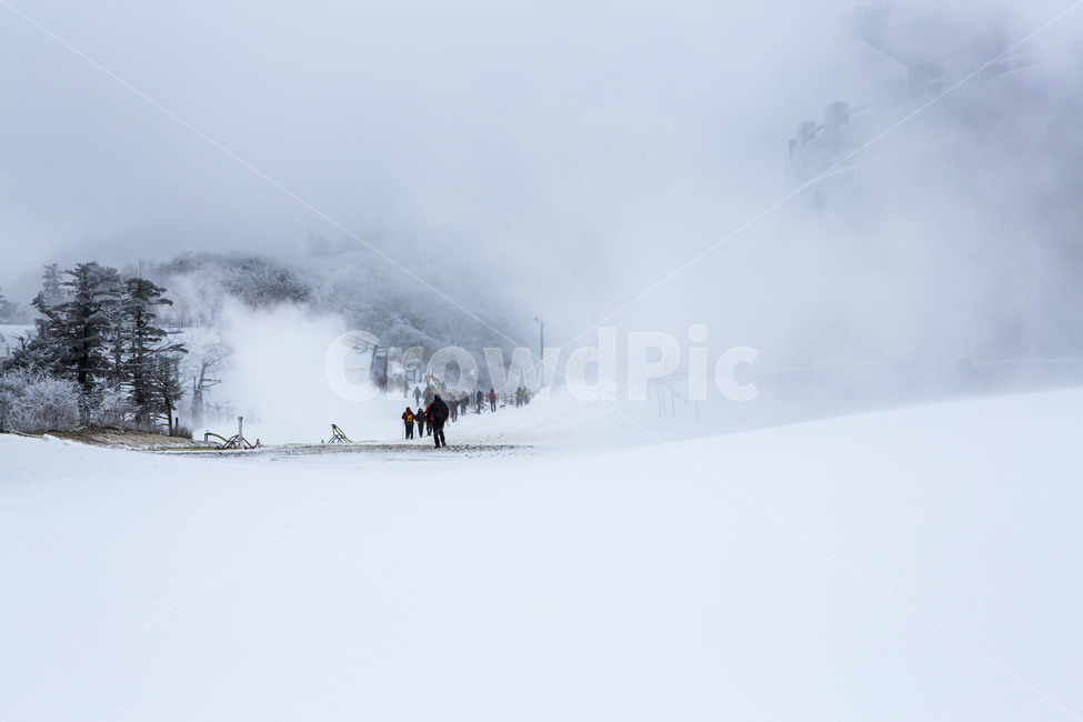 설경,눈보라,풍경,자연,산행,겨울,계절,winter,season,자연,풍경,nature,landscape,한국자연풍경,한국자연경관,korea nature landscape,사람들,대중,군중,other people,crowd,outdoors,옥외,human,인간,person,사람,snow,눈