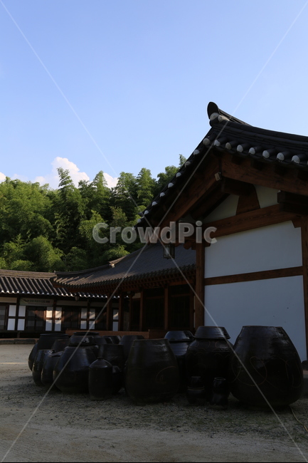 한옥,장독,한국,멋,처마,한국전통,한국문화,korean traditional,korean culture,건축물,건물외관,exterior,building,structure,architecture,construction