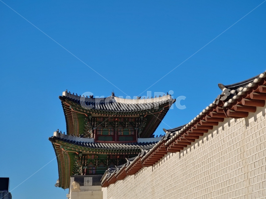 광화문,하늘,고궁,지붕,겨울,한국전통,한국문화,korean traditional,korean culture,건축물,건물외관,exterior,building,structure,architecture,construction