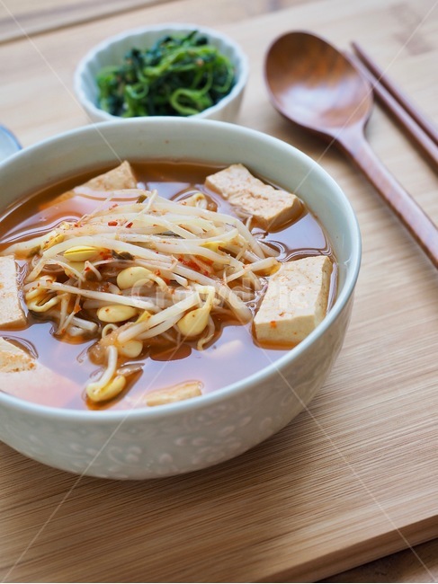 soup,Bean sprouts,chopsticks,Korean,Korean culture,Gamcha soup,food,food culture,side dish,korea,Asia,background,wellbeing,culture,Spoon,Korean food,Asian food,Bean sprout soup,Soup food,tofu,Bean sprout kimchi soup