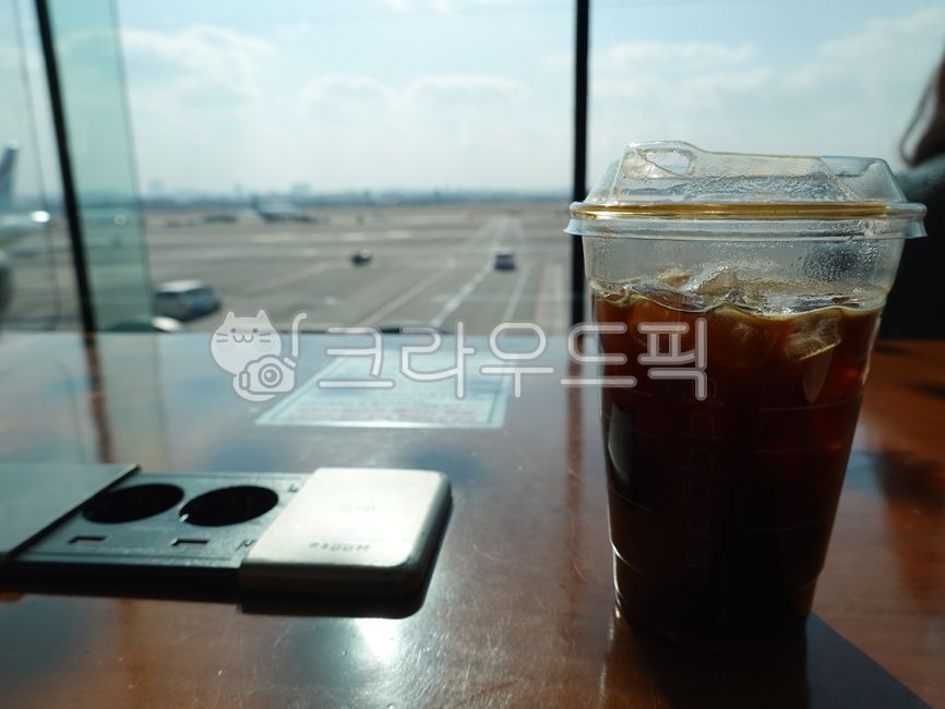 wait,airplane,coffee,beverage,Power socket