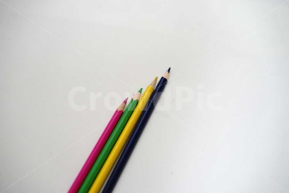 	연필,색연필,누끼,누끼사진,컬러,컬러풀,색감,원색,학용품,필기,필구도구,필기류,문구,문구류,사물,물건,오브젝트,thing,object,matter,학용품,문구류,사무용품,school supplies,stationery,office supplies,누끼,remove background