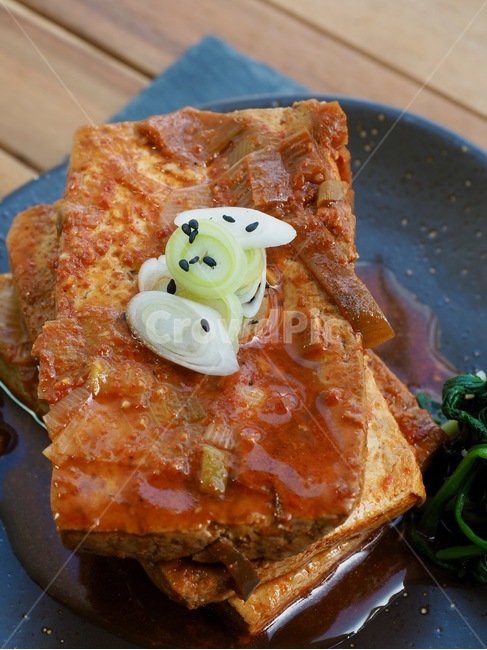 두부,두부요리,두부간장조림,파,한국음식,식품,한식,한국문화,음식,한국,배경,음식문화,웰빙,문화,아시아,아시아음식,접시,전통,tofu,tofusoysauce,wave,koreanfood,korean,koreanculture,food,korea,backgrounds,wellbeing,culture,asia,asianfood,dish,tradition,한국전통,koreantradition,음식,식재료,요리,food,cook,meal,dishes,food reserves,한식,한국음식,한국요리,korean food,korean dishes,korean meal,korean cook