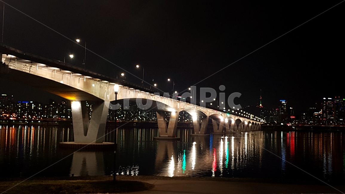 한강공원다리,다리,한강공원,야경,서울야경,야경,밤,풍경,nightscape,night,landscape,건축물,건물외관,exterior,building,structure,architecture,construction