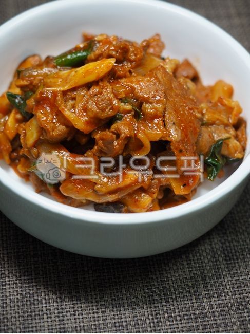 Pork dishes,Stirfried pork,Bulgogi,sidedish,vegetable,side dish,Gochujang Bulgogi,Korean food,cooking,spicy food,Pork Bulgogi,koreanfood,porkbulgogi,beefstirfry,Korean,food,bulgogi,porkdishes,roastpork,meat,spicyfood,gochujangbulgogi