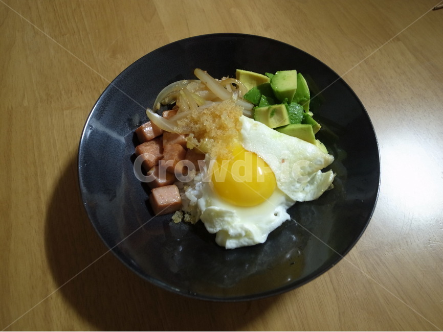 음식,요리,아보카도덮밥,덮밥,스팸덮밥,간편식,간편요리,한그릇,한그릇요리,아보카도,스팸,양파볶음,계란후라이,날치알,비빔밥,누끼,음식누끼,음식,식재료,요리,food,cook,meal,dishes,food reserves