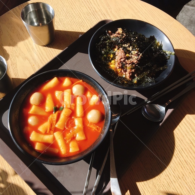 떡볶이,국물떡볶이,분식,한국음식,음식,요리,식사,tteokbokki,flourbasedfood,koreanfood,food,dish,meal