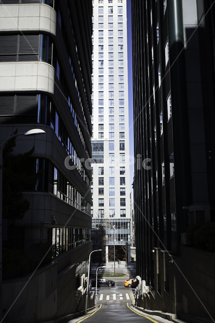 building,건물,officebuilding,사무실건물,capital,seoul,서울,도심,마천루,고층빌딩,high,cityscape,view,시내,downtown,건축물,건물외관,exterior,building,structure,architecture,construction