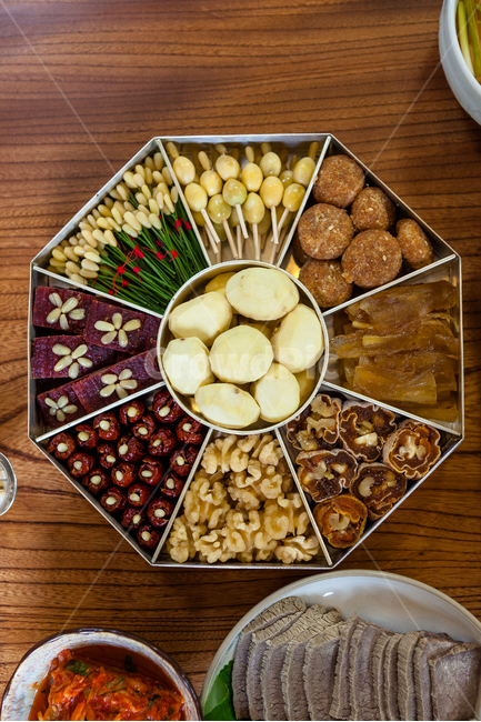 구절판,한국음식,식품,건강한,맛있는,전통적인,요리,음식,식재료,요리,food,cook,meal,dishes,food reserves,한식,한국음식,한국요리,korean food,korean dishes,korean meal,korean cook