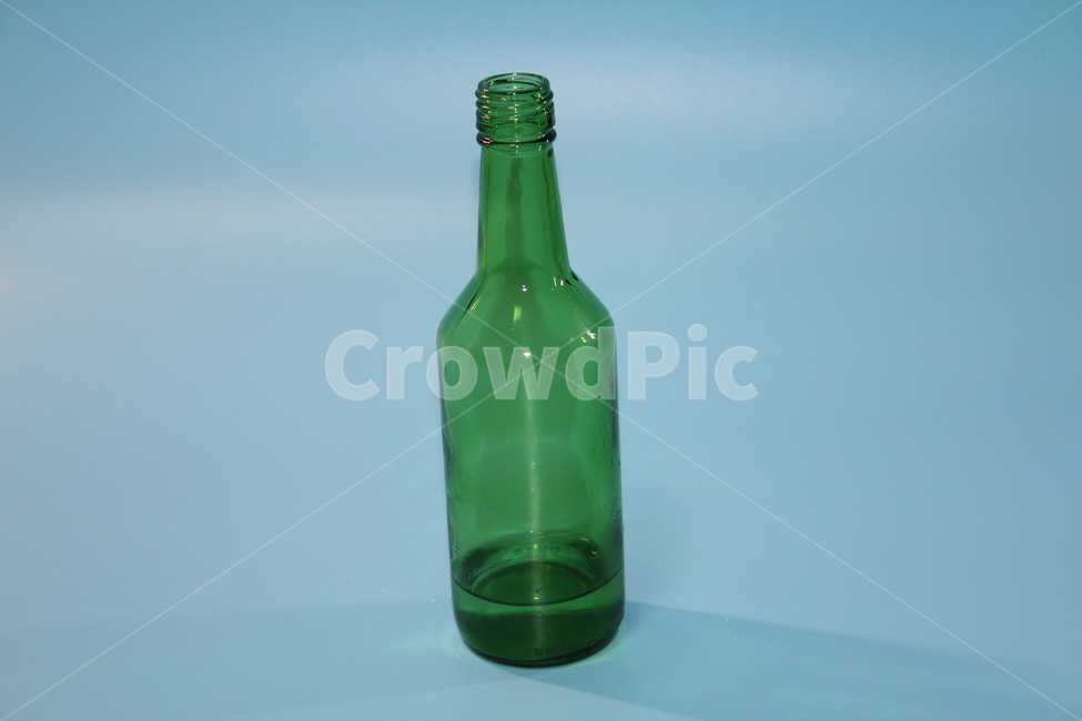 소주,술,소주병,술잔,소주잔,알콜,음주,술,주류,alcohol