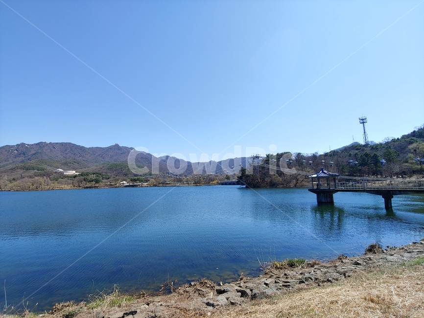 서울대공원,seoulgrandpark,자연,nature,물,water,산,mountain,옥외,outdoors,하늘,sky,파란색,blue,그림자,shadow