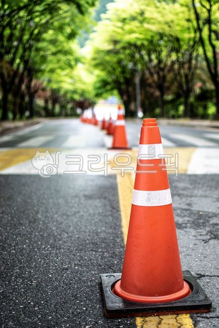 Kkokkal,parking cone,Labacorn,asphalt,cone,No parking allowed,safetycone,safety cone,color cone