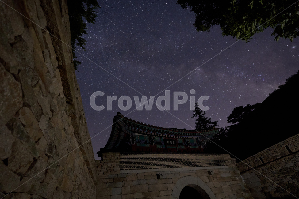 문경새재,은하수,별,별밤,밤하늘,하늘,야경,밤,풍경,nightscape,night,landscape,한국전통,한국문화,korean traditional,korean culture,건축물,건물외관,exterior,building,structure,architecture,construction