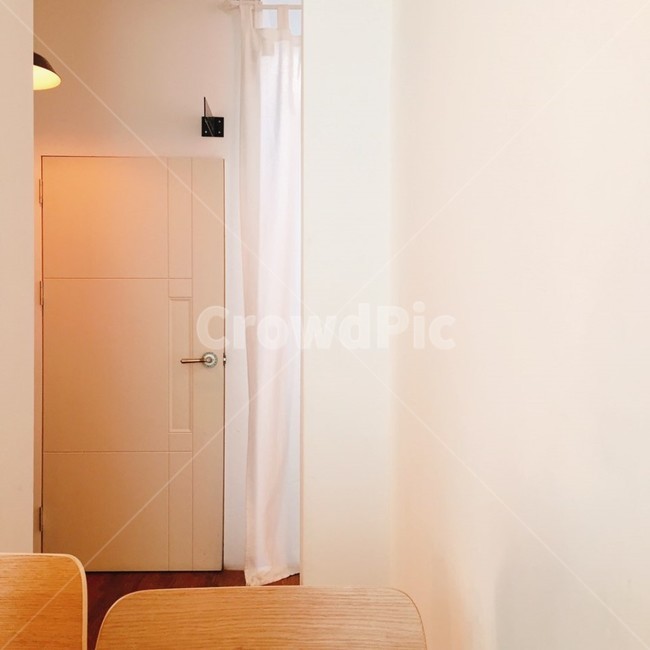 문,커튼,카페,의자,조명,인테리어,실내디자인,interior design