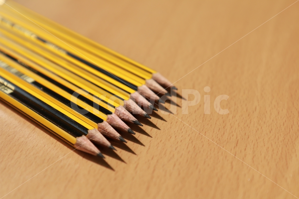 Household goods,study,writing utensils,objects,pattern,memo,bookstore,school,pen,stationery,Sort,sharpness,writing instrument,write,test,Phrases,Office Supplies,pencil,sharp,side by side,thing,object